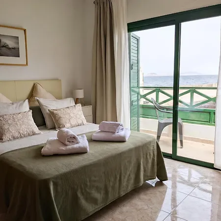 Appartement Volkkanrentals Beachfront House 4p