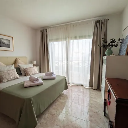 Volkkanrentals Beachfront House 4p Appartement *